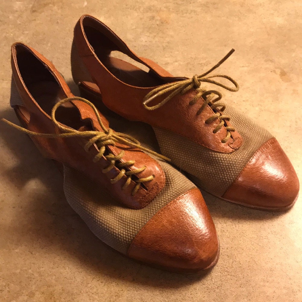 Tan flats lace ups